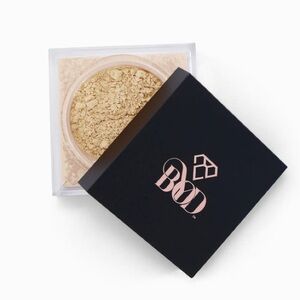 NWT BYOD DESIRE MATTE MAGIC LOOSE SETTING POWDER- Translucent- Full size 10 g